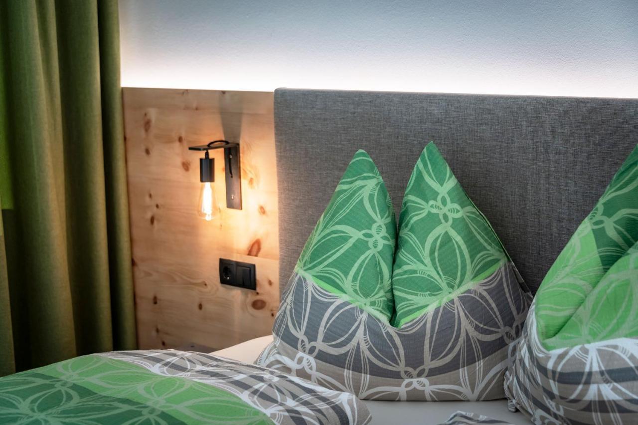 Mesnerhof Apartment Valles Luaran gambar