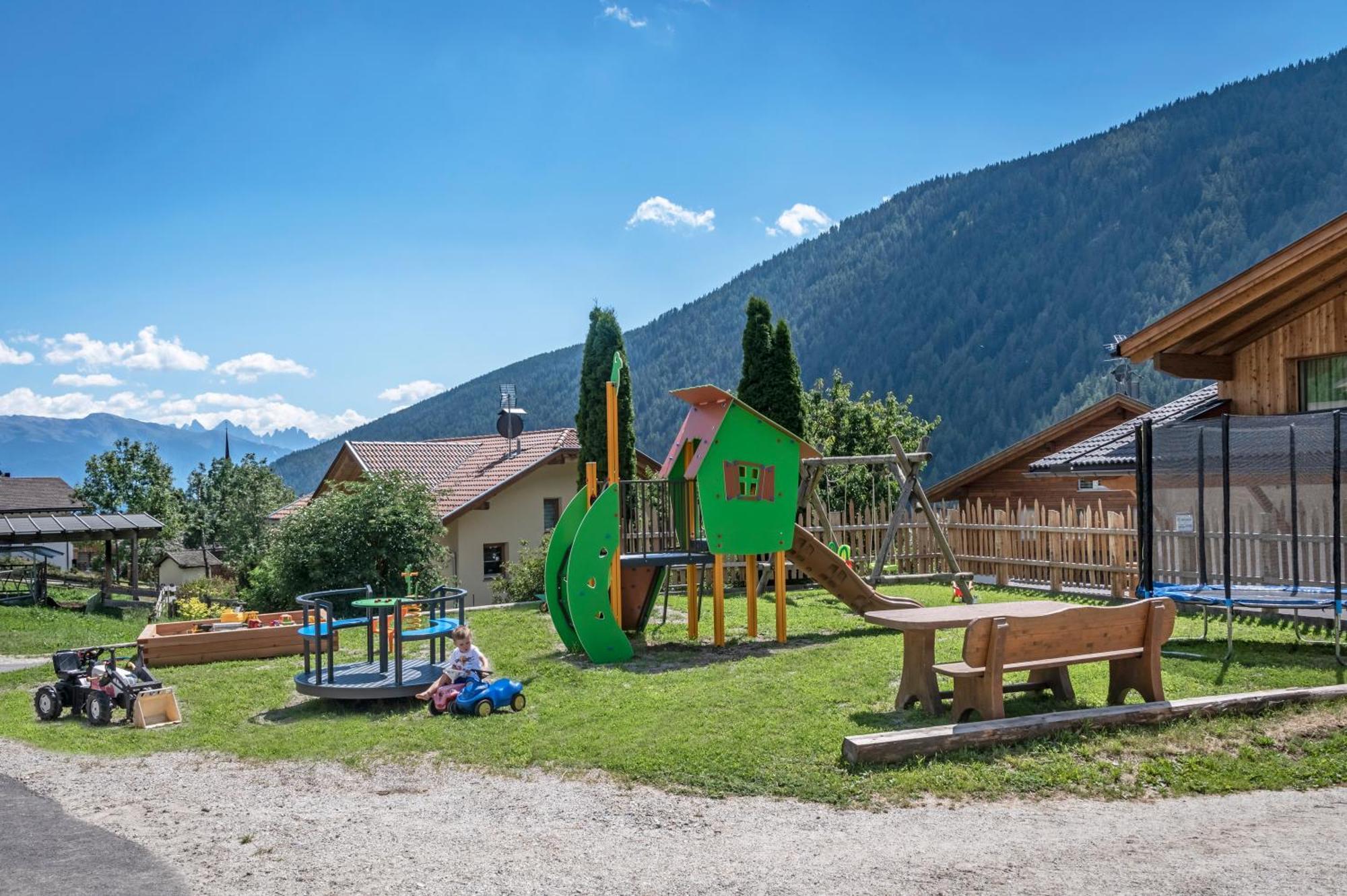 Mesnerhof Apartment Valles Luaran gambar