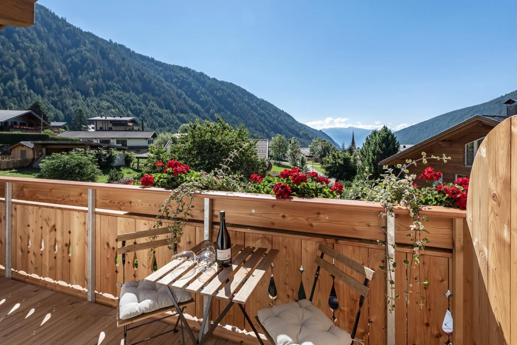 Mesnerhof Apartment Valles Luaran gambar